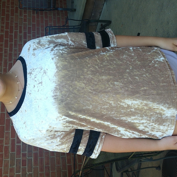 POL Tops - POL Shirt. New without Tags